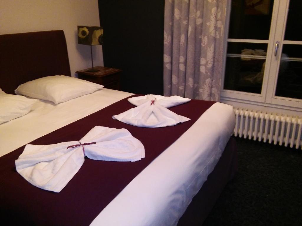 Homtel Le Parc Hotel Allevard Phòng bức ảnh