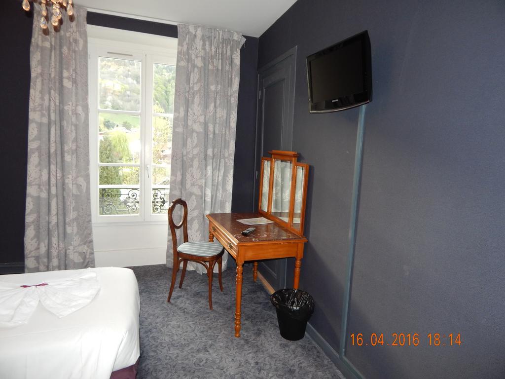 Homtel Le Parc Hotel Allevard Ngoại thất bức ảnh