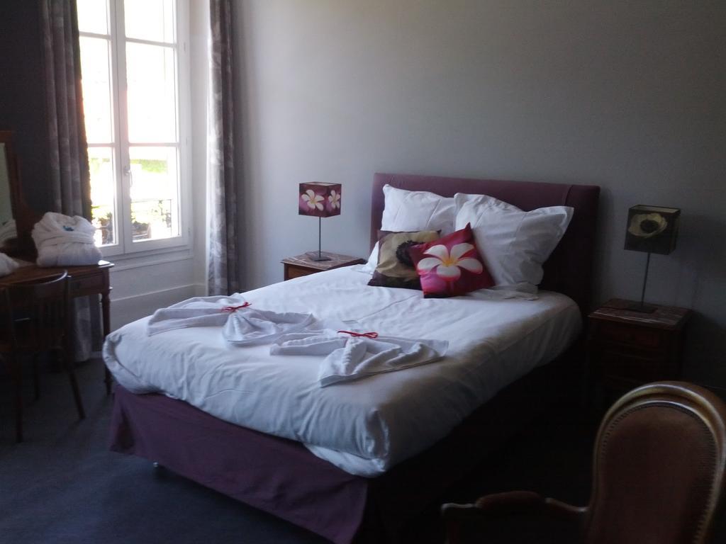Homtel Le Parc Hotel Allevard Phòng bức ảnh